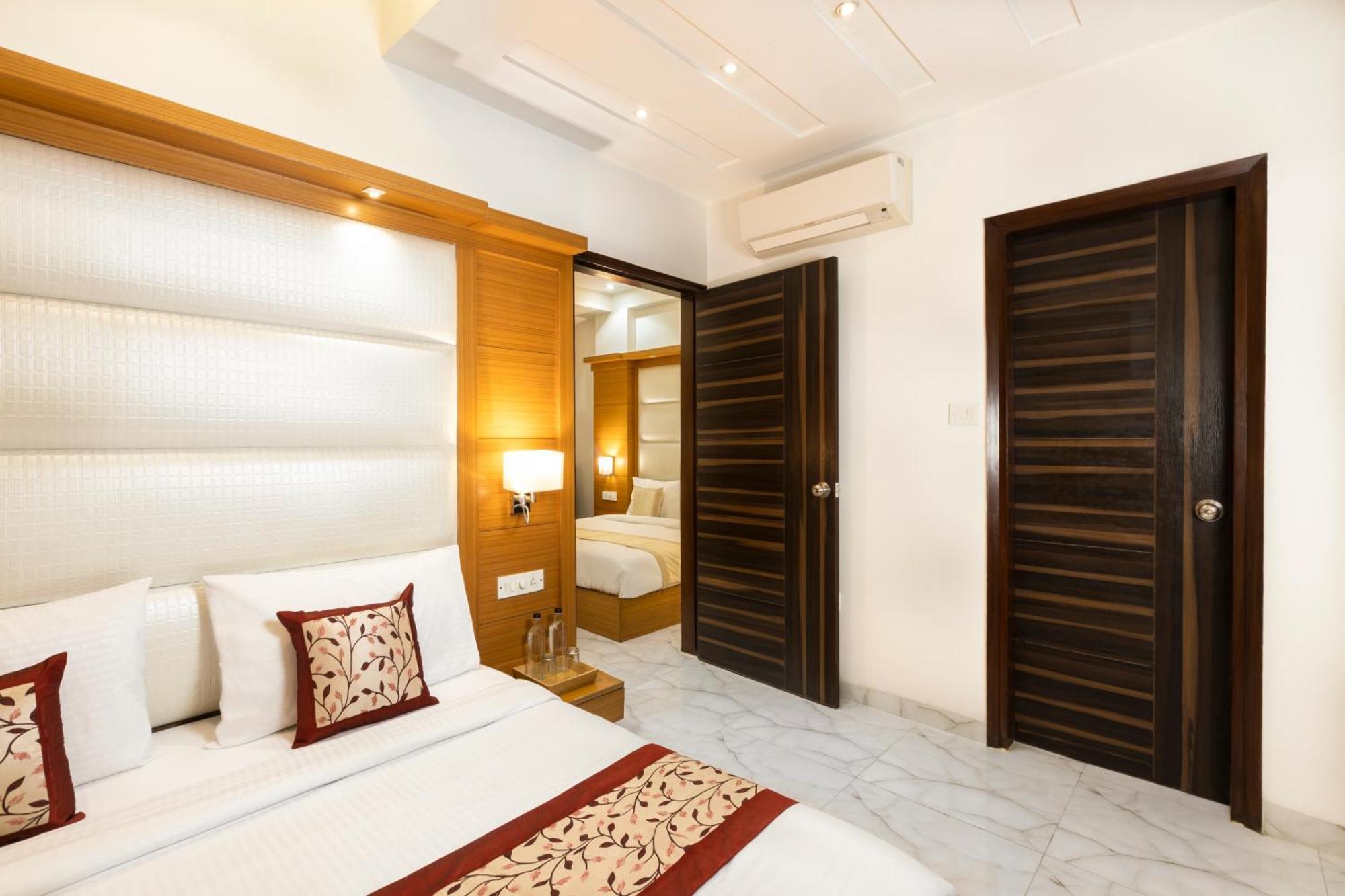 Hotel Aero Star By Star Group New Delhi Bagian luar foto