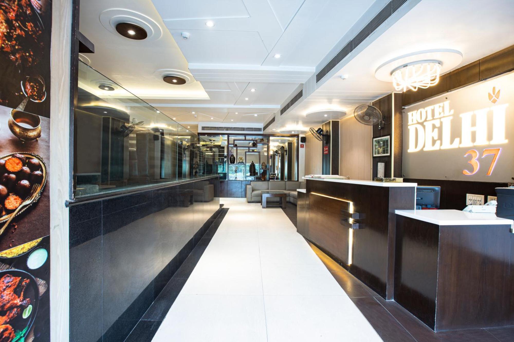 Hotel Aero Star By Star Group New Delhi Bagian luar foto
