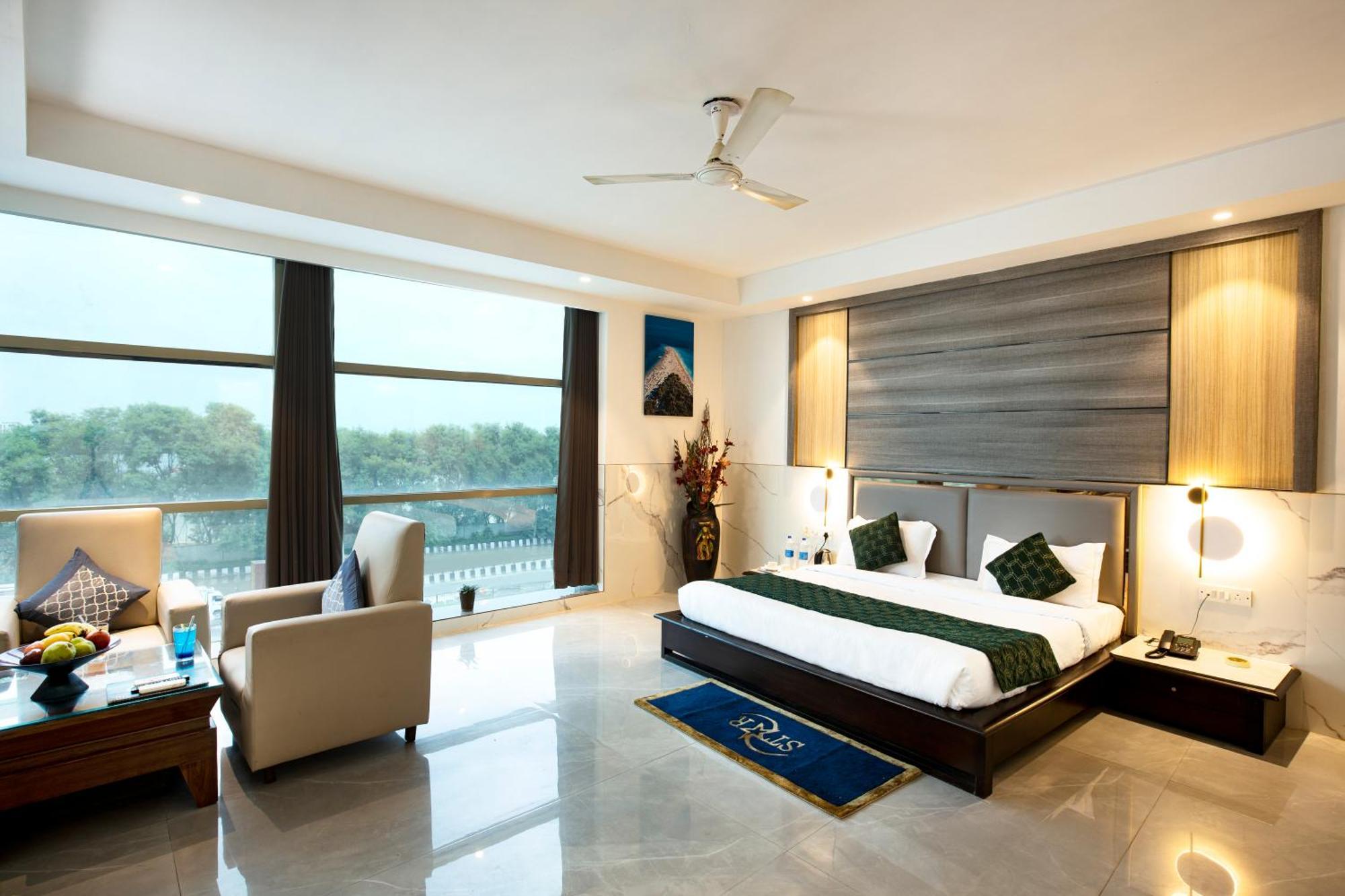 Hotel Aero Star By Star Group New Delhi Bagian luar foto