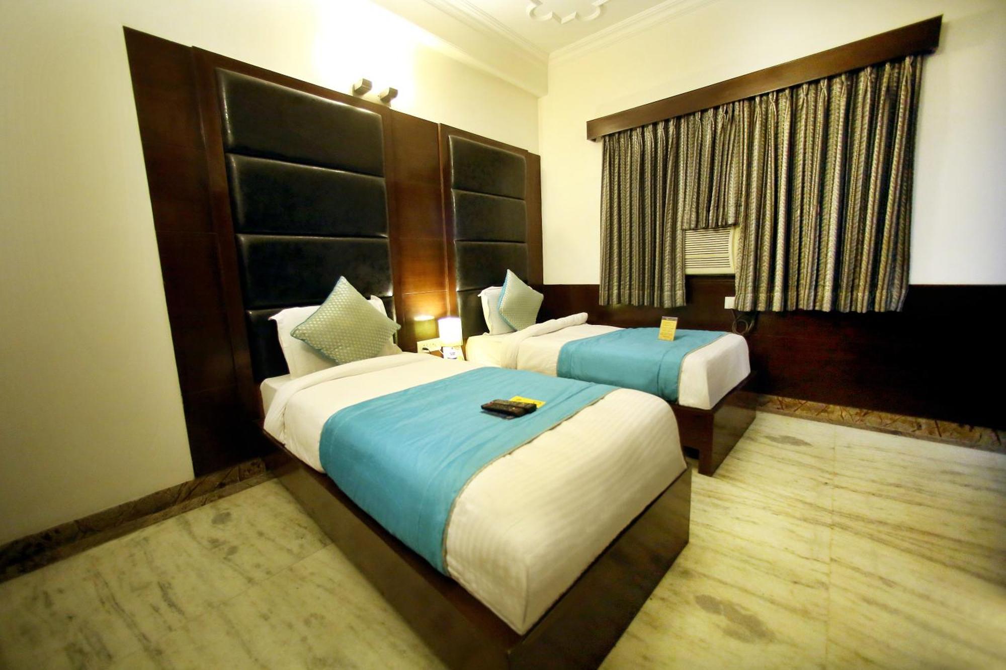 Hotel Aero Star By Star Group New Delhi Bagian luar foto