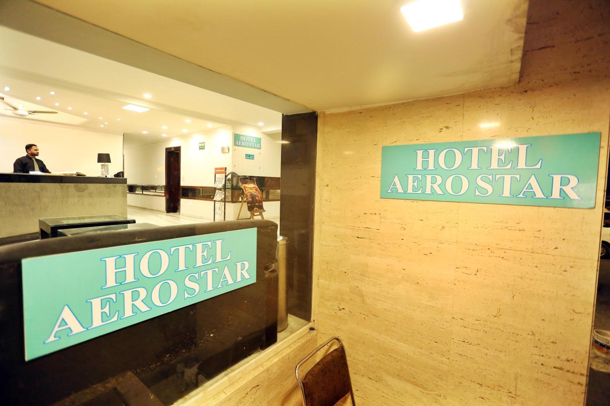 Hotel Aero Star By Star Group New Delhi Bagian luar foto