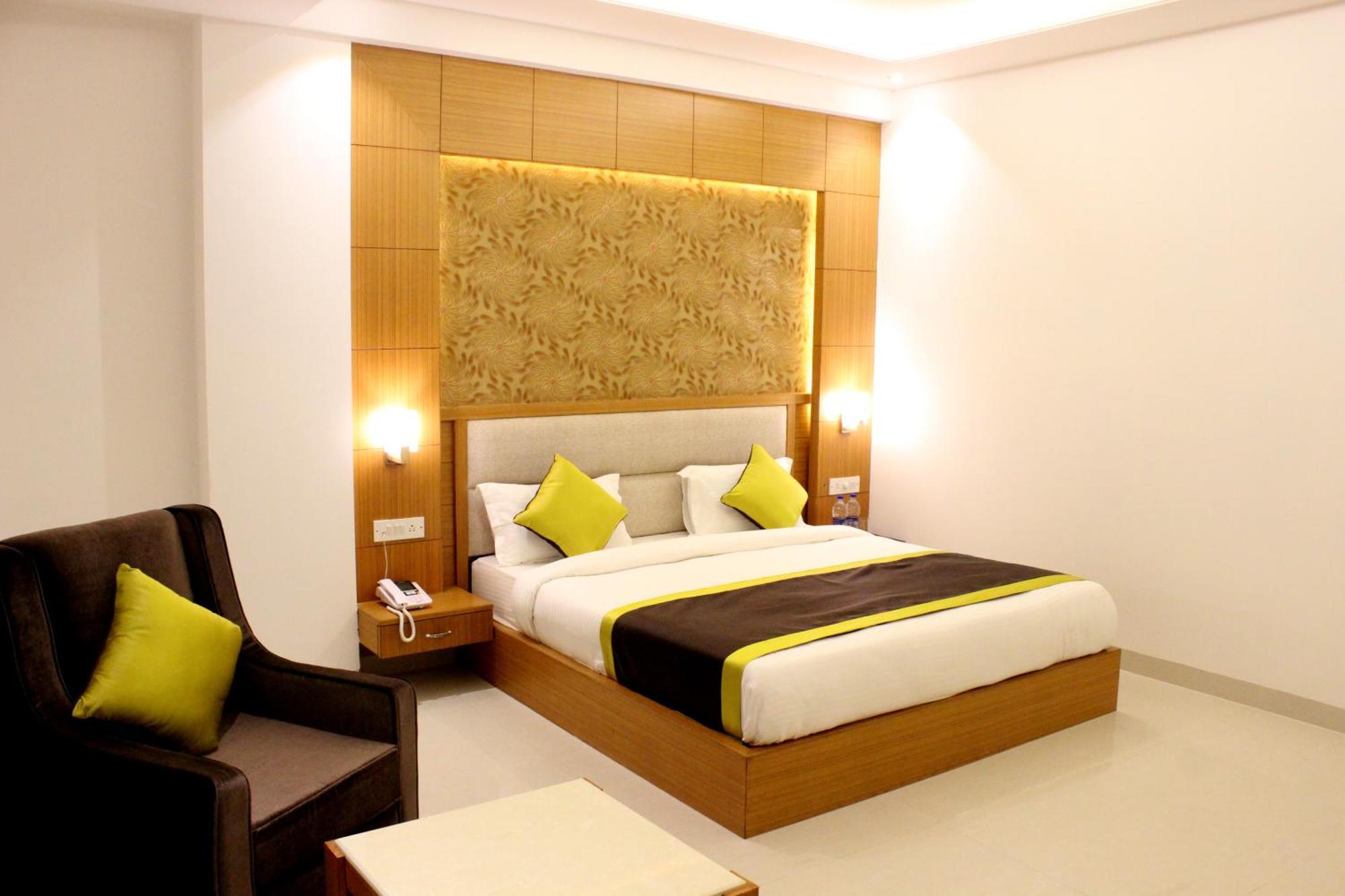 Hotel Aero Star By Star Group New Delhi Bagian luar foto