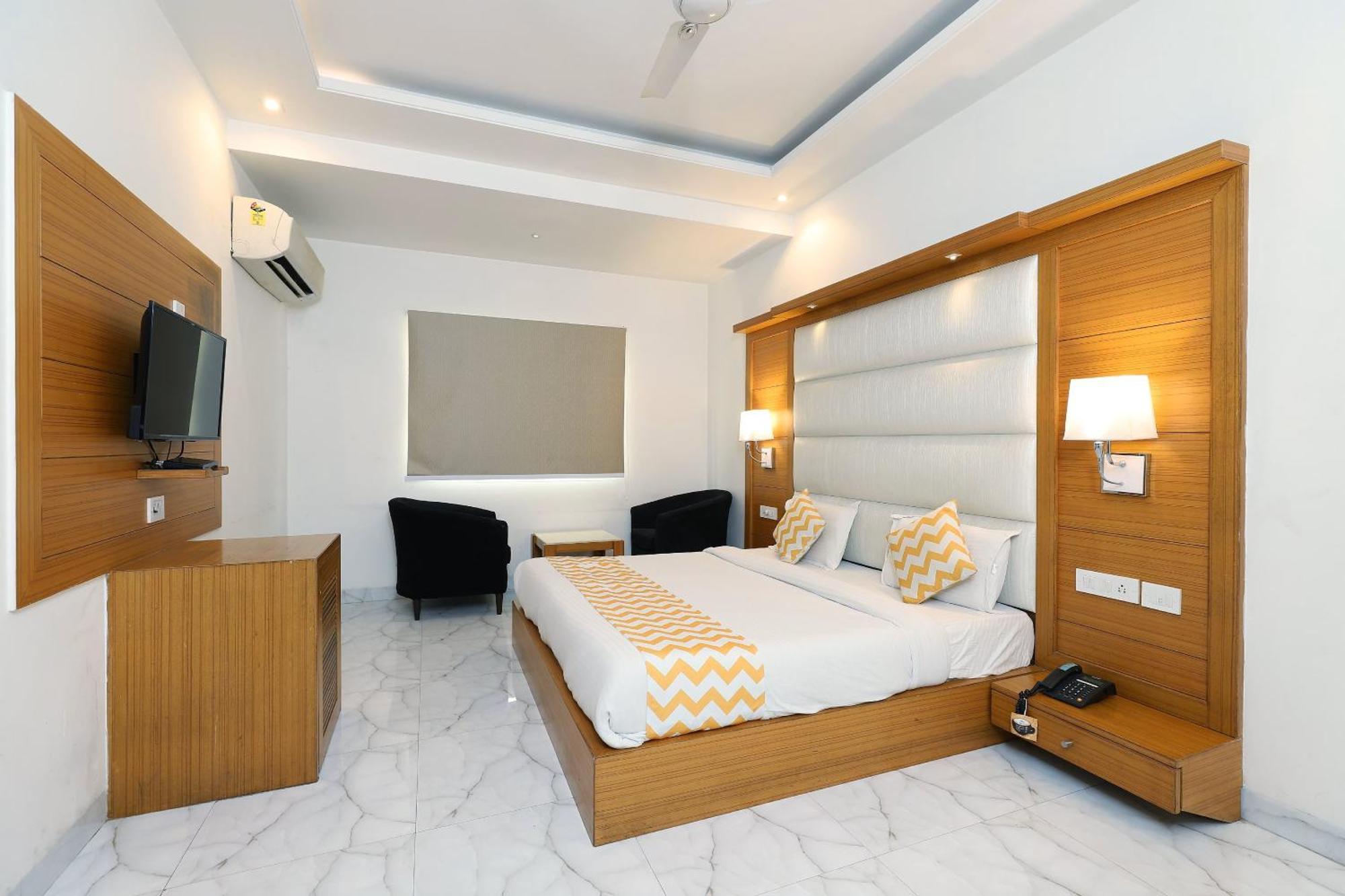 Hotel Aero Star By Star Group New Delhi Bagian luar foto