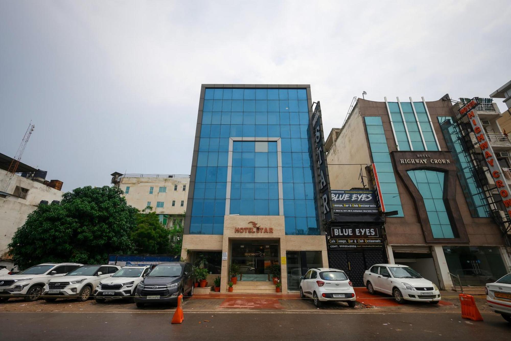 Hotel Aero Star By Star Group New Delhi Bagian luar foto
